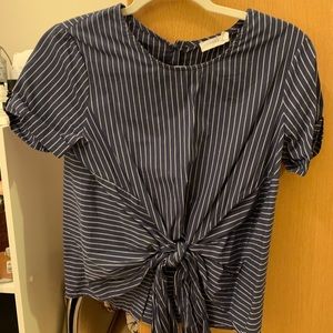 Comfy and chic everyday shirt!